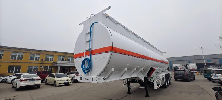How does the LNG trailer ensure safety during transportation?