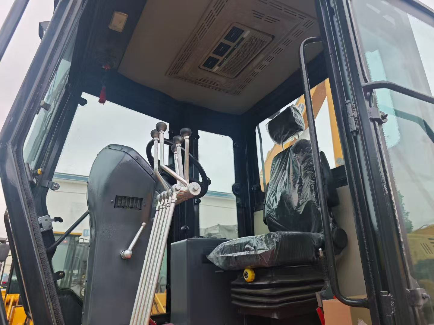 6699e3705663164eff549bdc796d256c